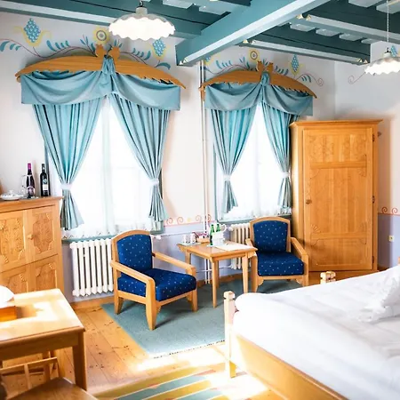 Libusin & Mamenka Narodni Kulturni Pamatky 4*