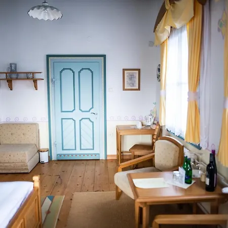 Libusin & Mamenka Narodni Kulturni Pamatky 4*