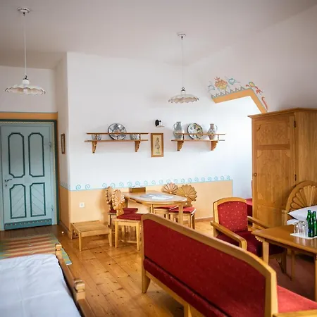 아파트호텔 Libusin & Mamenka Narodni Kulturni Pamatky 4*