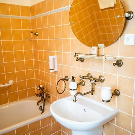 Libusin & Mamenka Narodni Kulturni Pamatky