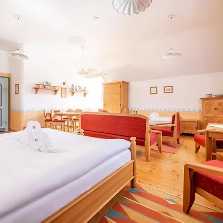 Libusin & Mamenka Narodni Kulturni Pamatky 아파트호텔 Prostřední Bečva