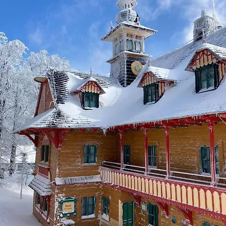 Libusin & Mamenka Narodni Kulturni Pamatky 아파트호텔