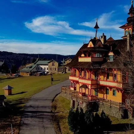 Libusin & Mamenka Narodni Kulturni Pamatky 아파트호텔