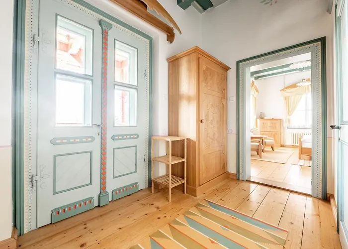 Libusin & Mamenka Narodni Kulturni Pamatky Aparthotel 4*