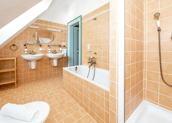 Aparthotel Libušín&maměnka Národní Kulturní Památky